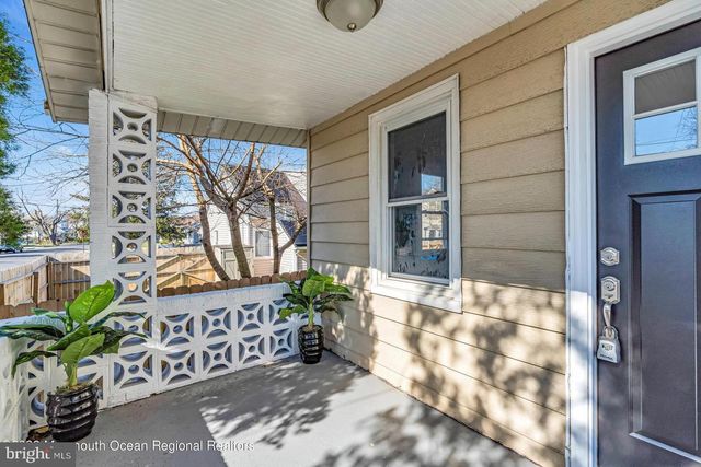 18 FISHER AVE, Neptune, NJ 07753