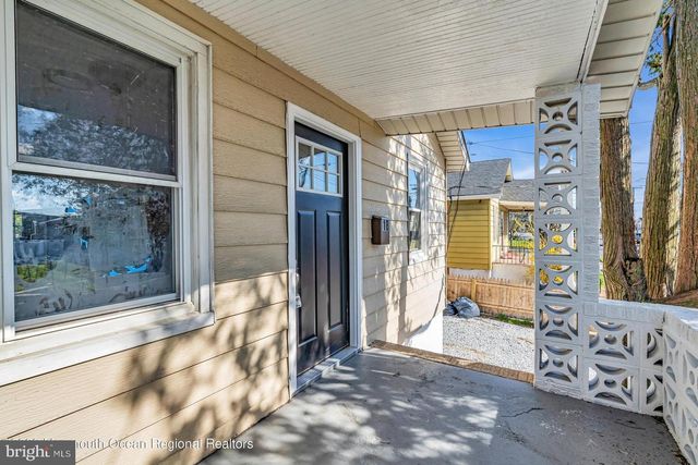 18 FISHER AVE, Neptune, NJ 07753