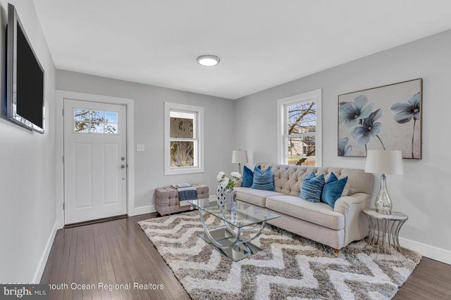 18 FISHER AVE, Neptune, NJ 07753