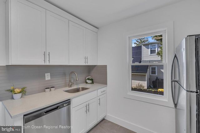 18 FISHER AVE, Neptune, NJ 07753