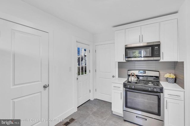 18 FISHER AVE, Neptune, NJ 07753