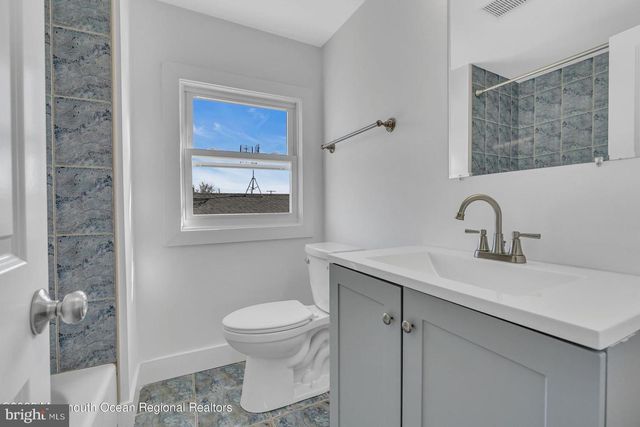 18 FISHER AVE, Neptune, NJ 07753