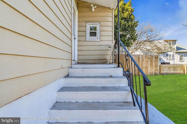 18 FISHER AVE, Neptune, NJ 07753