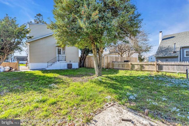 18 FISHER AVE, Neptune, NJ 07753