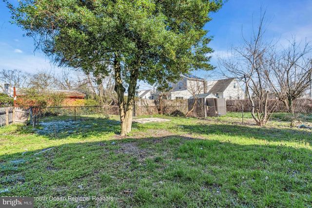 18 FISHER AVE, Neptune, NJ 07753