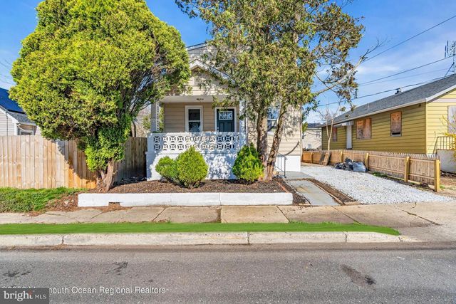18 FISHER AVE, Neptune, NJ 07753