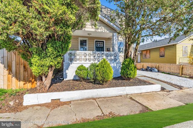 18 FISHER AVE, Neptune, NJ 07753