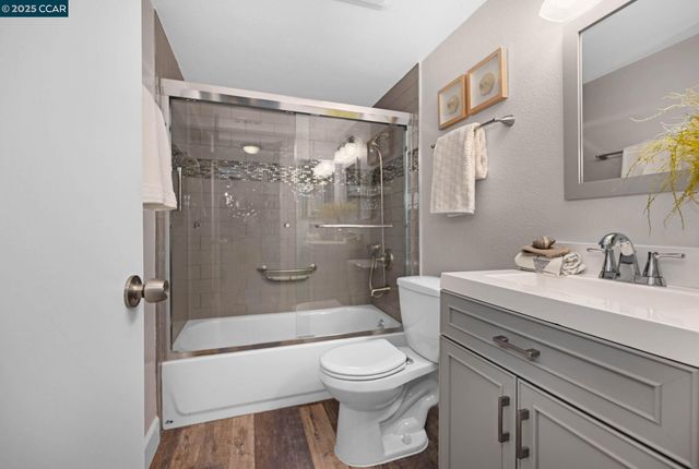 8112 Camelback Pl, Pleasant Hill, CA 94523