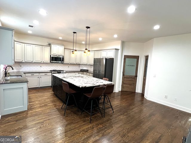 4375 Gavira Court, Cumming, GA 30040