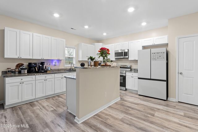 304 E Franck Street, Richlands, NC 28574