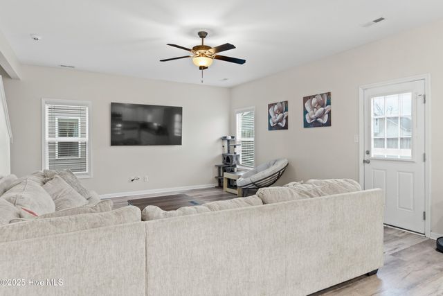304 E Franck Street, Richlands, NC 28574