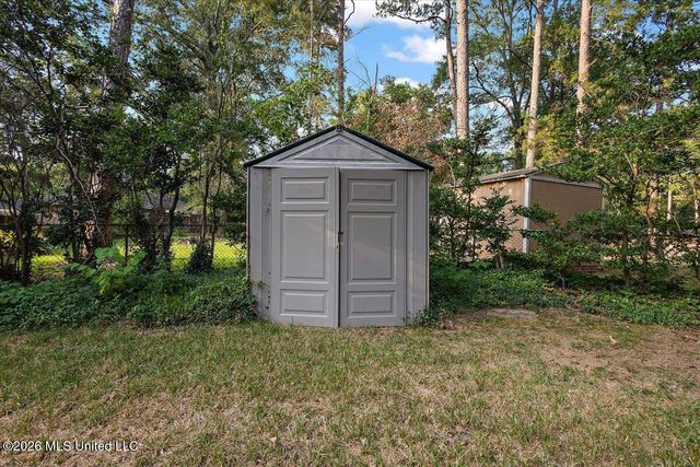 72 Fern Valley Road, Brandon, MS 39042