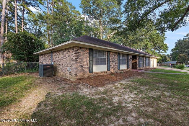 72 Fern Valley Road, Brandon, MS 39042
