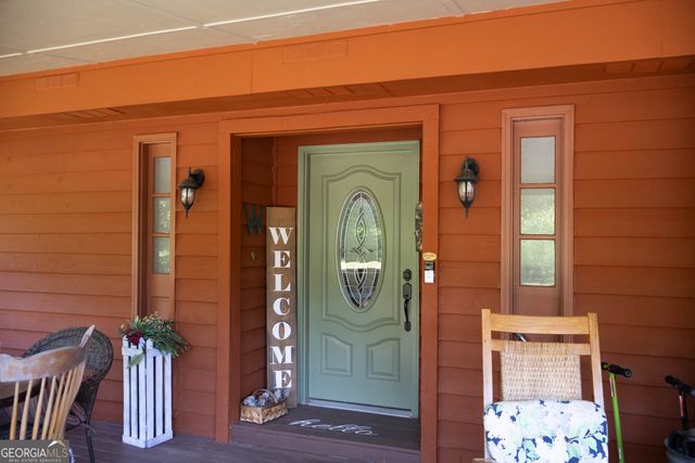 179 Country Walk, Cleveland, GA 30528