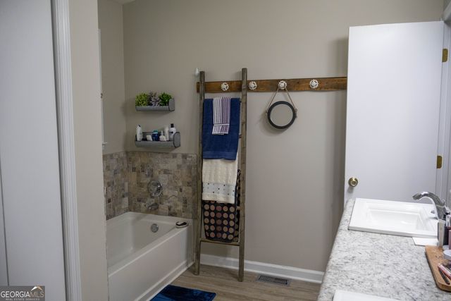 179 Country Walk, Cleveland, GA 30528