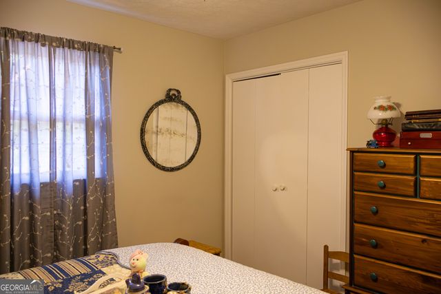 179 Country Walk, Cleveland, GA 30528