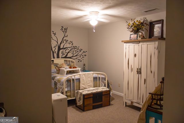 179 Country Walk, Cleveland, GA 30528