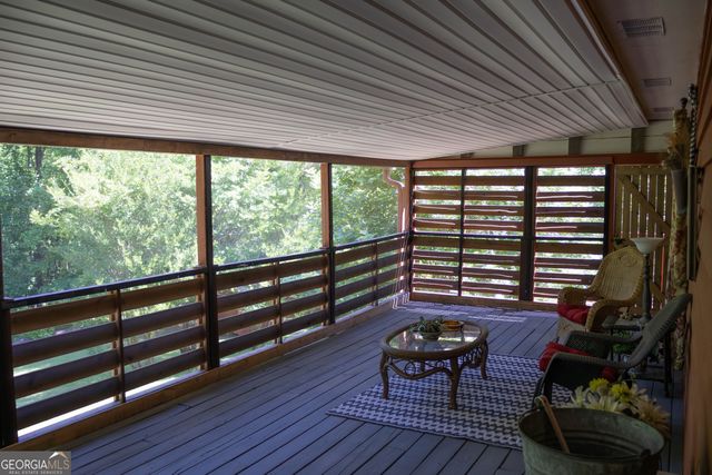 179 Country Walk, Cleveland, GA 30528
