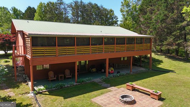 179 Country Walk, Cleveland, GA 30528