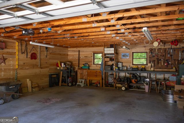 179 Country Walk, Cleveland, GA 30528