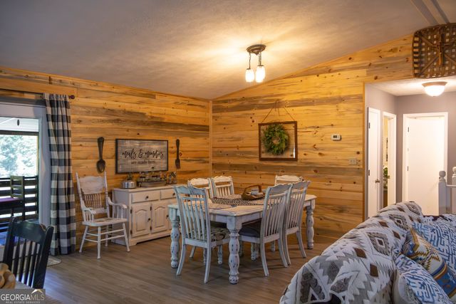 179 Country Walk, Cleveland, GA 30528