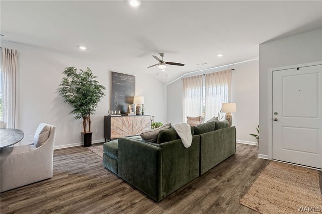 13922 Sir Lancelot Dr, Tuscaloosa, AL 35405