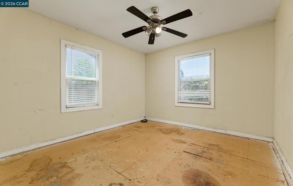 Image 10 of property listing at 206 William Reed Dr, Antioch, CA 94509