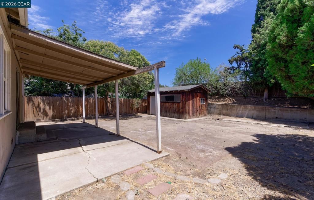 Image 18 of property listing at 206 William Reed Dr, Antioch, CA 94509