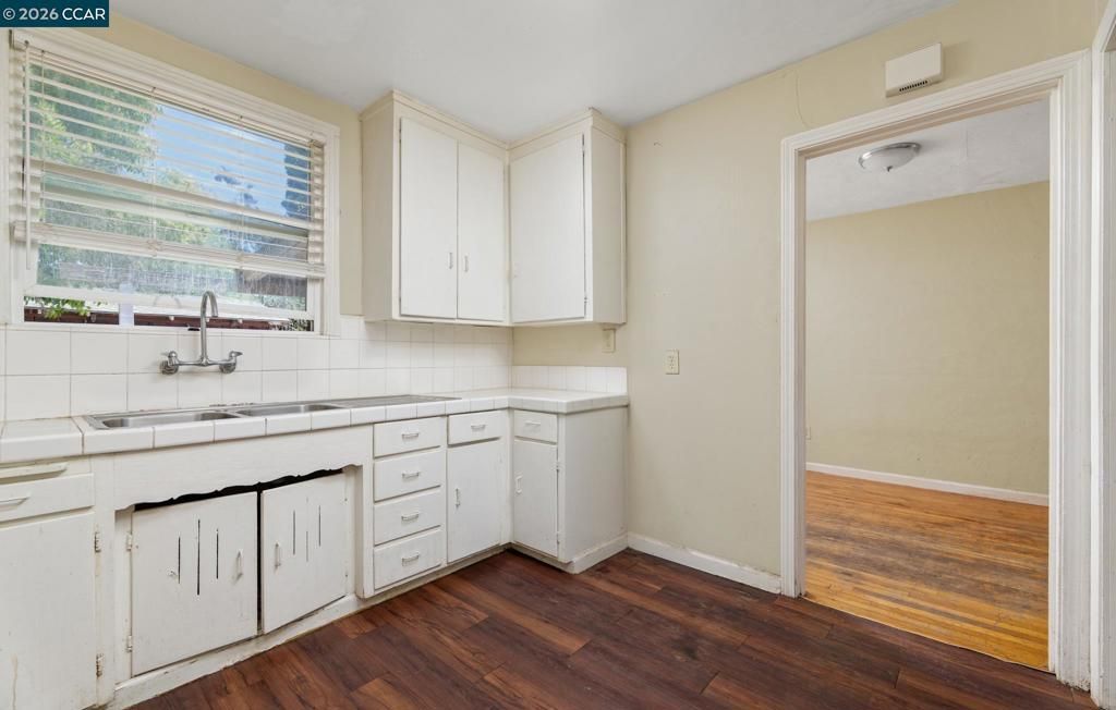 Image 4 of property listing at 206 William Reed Dr, Antioch, CA 94509