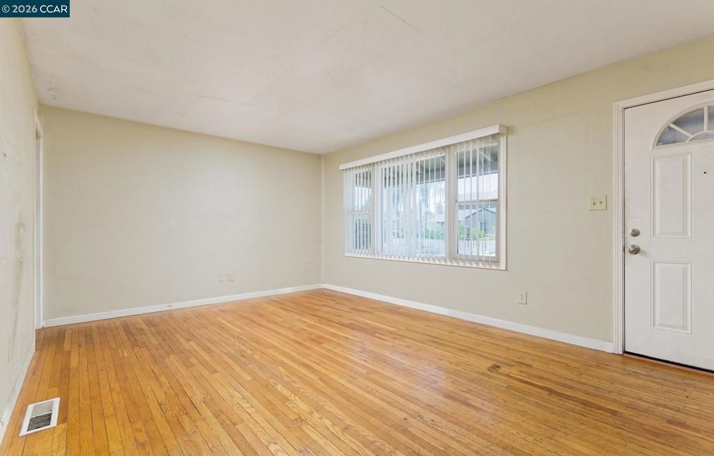 Image 9 of property listing at 206 William Reed Dr, Antioch, CA 94509