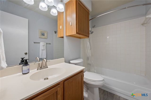 13812 Lothian Drive, Pflugerville, TX 78660