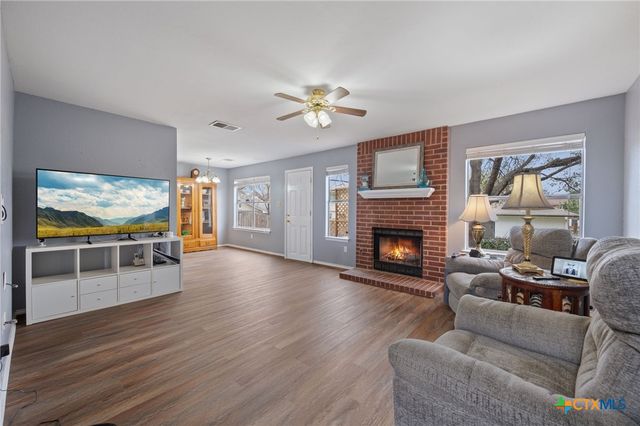 13812 Lothian Drive, Pflugerville, TX 78660