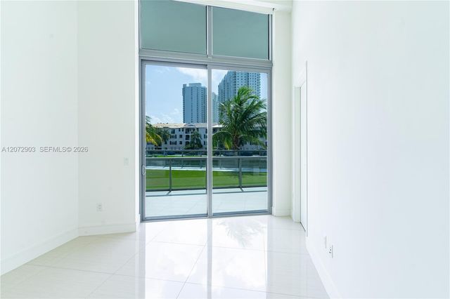 3250 NE 188th Street 101, Aventura, FL 33180