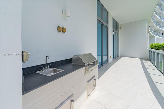3250 NE 188th Street 101, Aventura, FL 33180