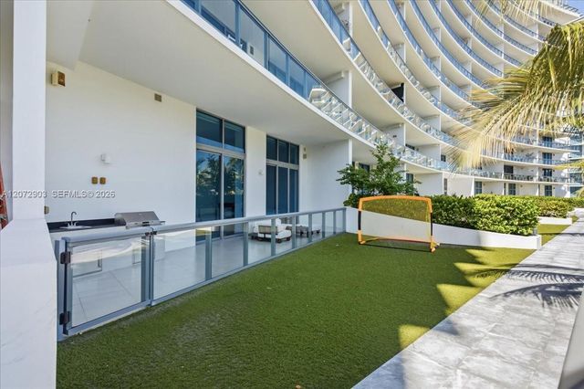 3250 NE 188th Street 101, Aventura, FL 33180