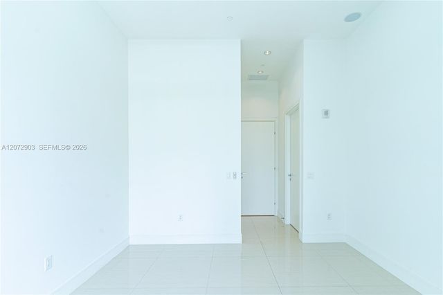 3250 NE 188th Street 101, Aventura, FL 33180