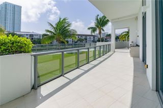 3250 NE 188th Street 101, Aventura, FL 33180