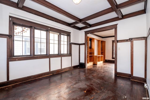 1713 W BARKER Avenue, Peoria, IL 61606