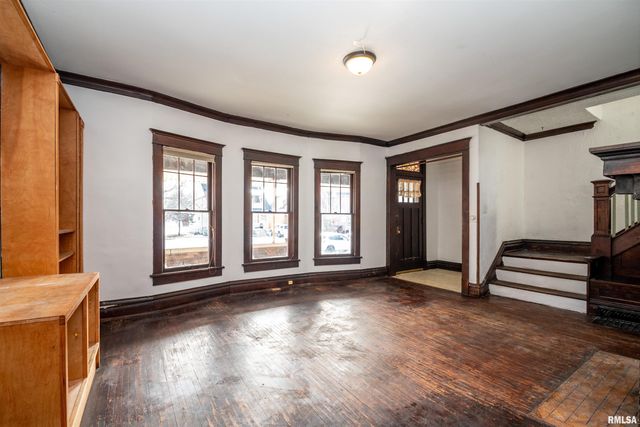 1713 W BARKER Avenue, Peoria, IL 61606