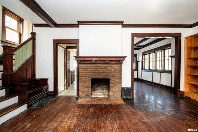 1713 W BARKER Avenue, Peoria, IL 61606