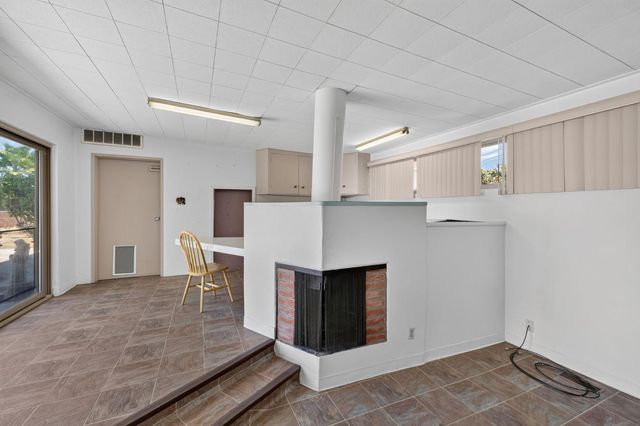 4535 E Fairmont Avenue, Fresno, CA 93276