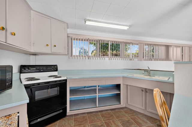 4535 E Fairmont Avenue, Fresno, CA 93276