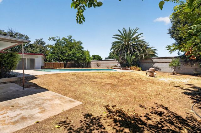 4535 E Fairmont Avenue, Fresno, CA 93276