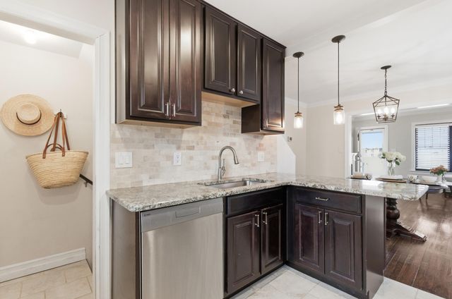 2319 Edgewood Boulevard, Berkley, MI 48072