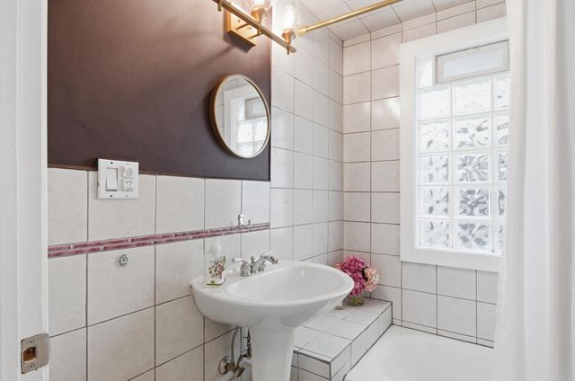 2319 Edgewood Boulevard, Berkley, MI 48072