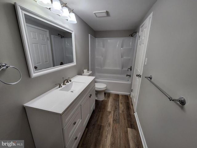 96 SANDRA RD, Voorhees, NJ 08043