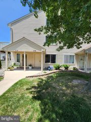 96 SANDRA RD, Voorhees, NJ 08043