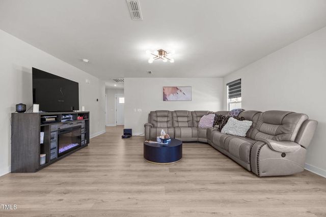 82 Coble Farms Place, Fuquay Varina, NC 27526