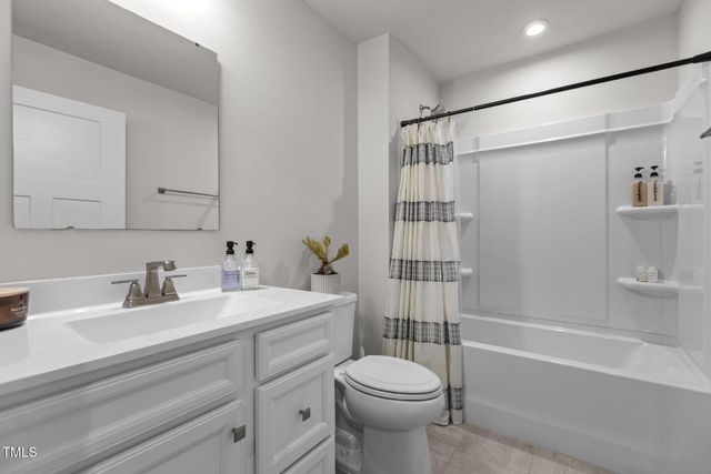 82 Coble Farms Place, Fuquay Varina, NC 27526