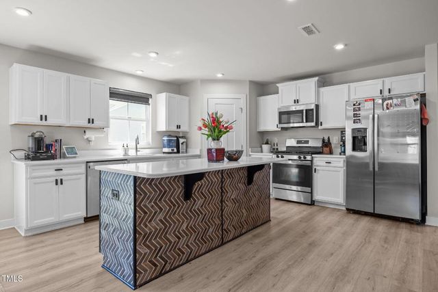 82 Coble Farms Place, Fuquay Varina, NC 27526